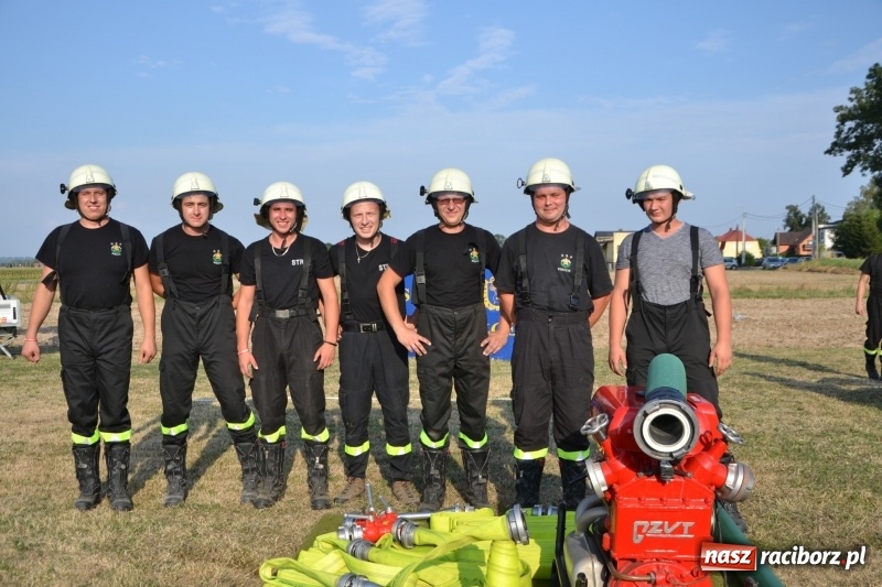 Zdjęcie w galerii na portalu naszraciborz.pl: Zawody w Rudyszwałdzie. Strażacy z Roszkowa znowu najlepsi  wiadomości z regionu