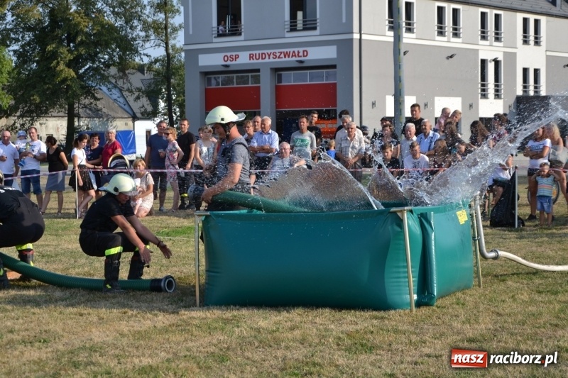 Zdjęcie w galerii na portalu naszraciborz.pl: Zawody w Rudyszwałdzie. Strażacy z Roszkowa znowu najlepsi  wiadomości z regionu