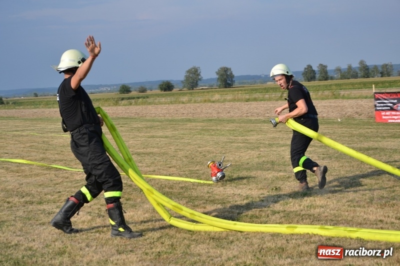 Zdjęcie w galerii na portalu naszraciborz.pl: Zawody w Rudyszwałdzie. Strażacy z Roszkowa znowu najlepsi  wiadomości z regionu