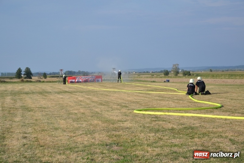 Zdjęcie w galerii na portalu naszraciborz.pl: Zawody w Rudyszwałdzie. Strażacy z Roszkowa znowu najlepsi  wiadomości z regionu