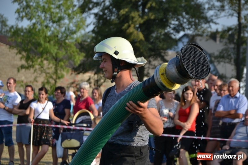 Zdjęcie w galerii na portalu naszraciborz.pl: Zawody w Rudyszwałdzie. Strażacy z Roszkowa znowu najlepsi  wiadomości z regionu