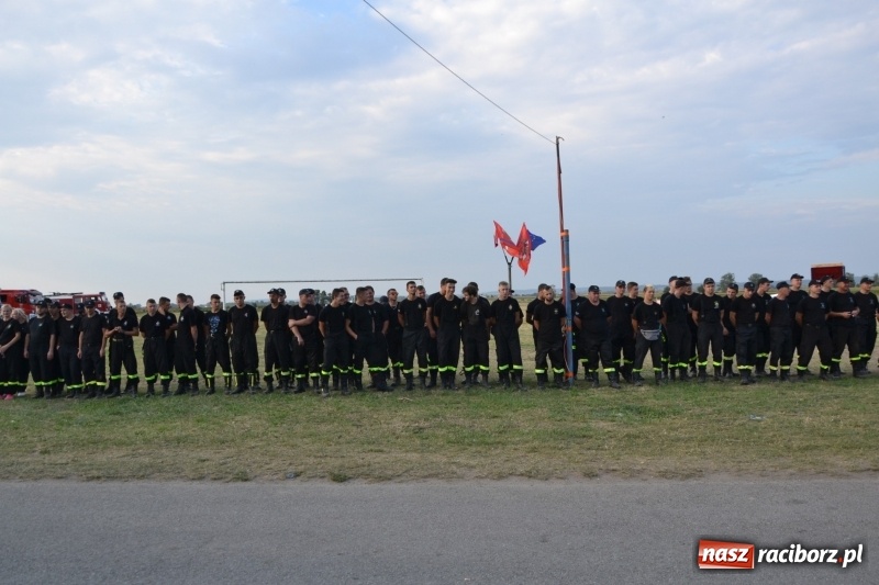 Zdjęcie w galerii na portalu naszraciborz.pl: Zawody w Rudyszwałdzie. Strażacy z Roszkowa znowu najlepsi  wiadomości z regionu