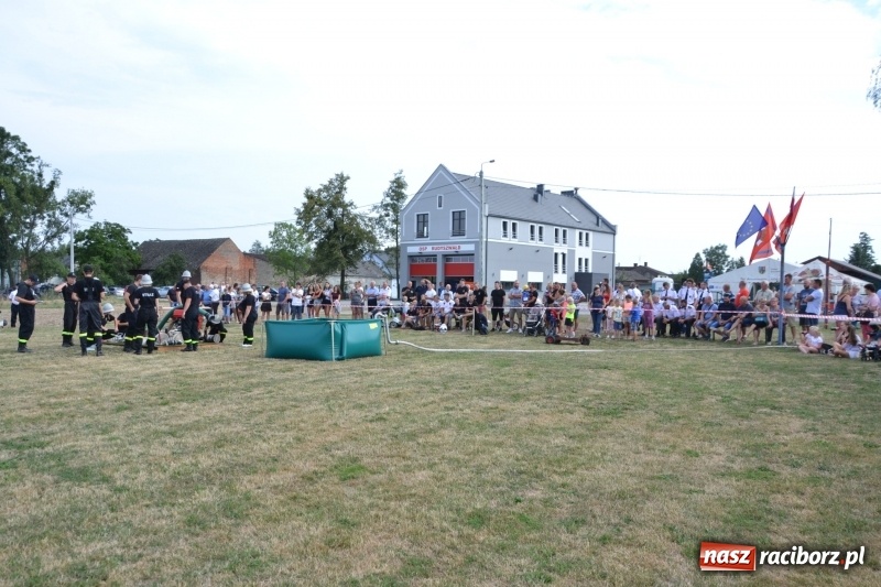 Zdjęcie w galerii na portalu naszraciborz.pl: Zawody w Rudyszwałdzie. Strażacy z Roszkowa znowu najlepsi  wiadomości z regionu