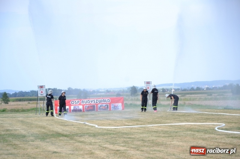 Zdjęcie w galerii na portalu naszraciborz.pl: Zawody w Rudyszwałdzie. Strażacy z Roszkowa znowu najlepsi  wiadomości z regionu