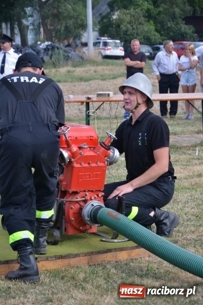 Zdjęcie w galerii na portalu naszraciborz.pl: Zawody w Rudyszwałdzie. Strażacy z Roszkowa znowu najlepsi  wiadomości z regionu