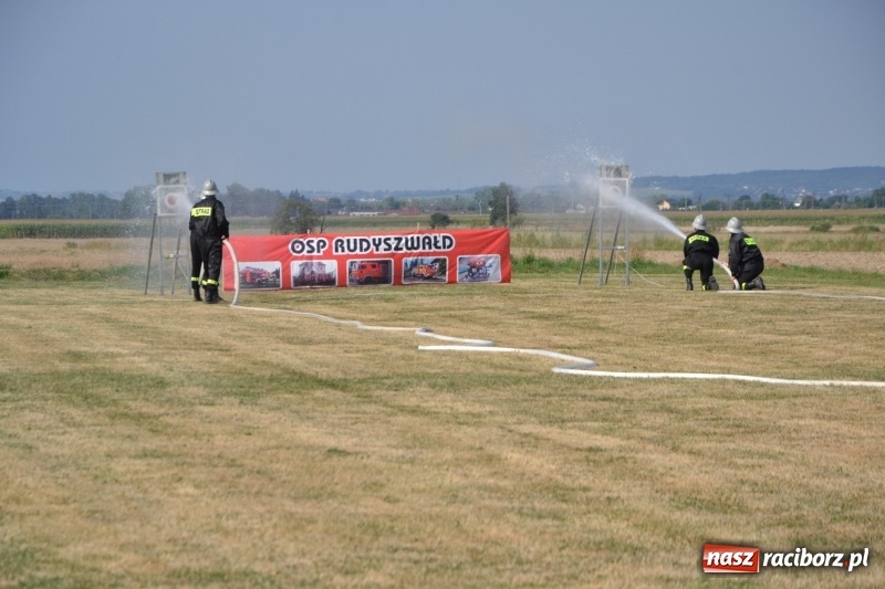 Zdjęcie w galerii na portalu naszraciborz.pl: Zawody w Rudyszwałdzie. Strażacy z Roszkowa znowu najlepsi  wiadomości z regionu