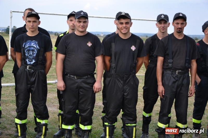 Zdjęcie w galerii na portalu naszraciborz.pl: Zawody w Rudyszwałdzie. Strażacy z Roszkowa znowu najlepsi  wiadomości z regionu