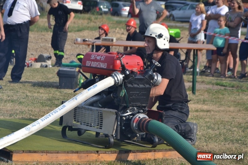 Zdjęcie w galerii na portalu naszraciborz.pl: Zawody w Rudyszwałdzie. Strażacy z Roszkowa znowu najlepsi  wiadomości z regionu