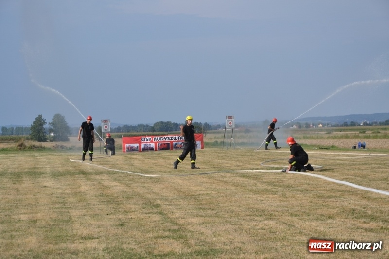 Zdjęcie w galerii na portalu naszraciborz.pl: Zawody w Rudyszwałdzie. Strażacy z Roszkowa znowu najlepsi  wiadomości z regionu