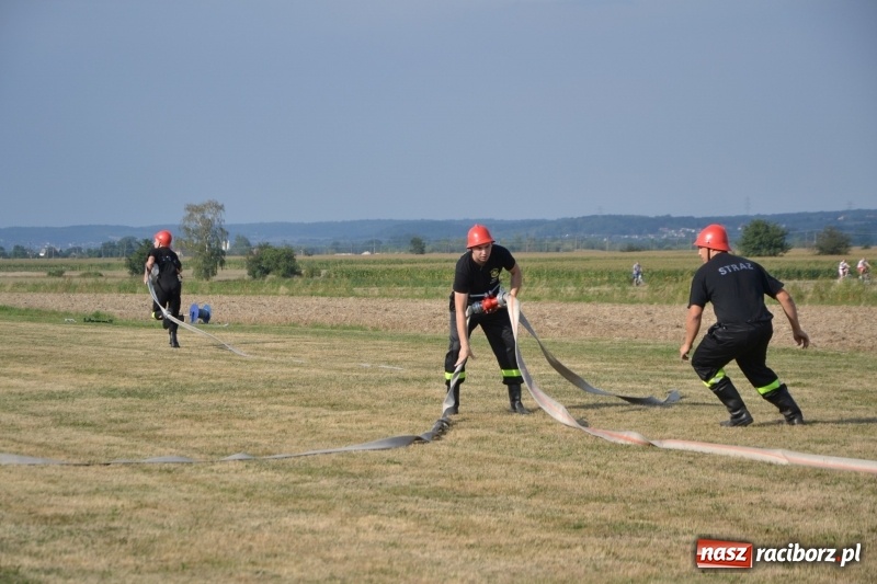 Zdjęcie w galerii na portalu naszraciborz.pl: Zawody w Rudyszwałdzie. Strażacy z Roszkowa znowu najlepsi  wiadomości z regionu