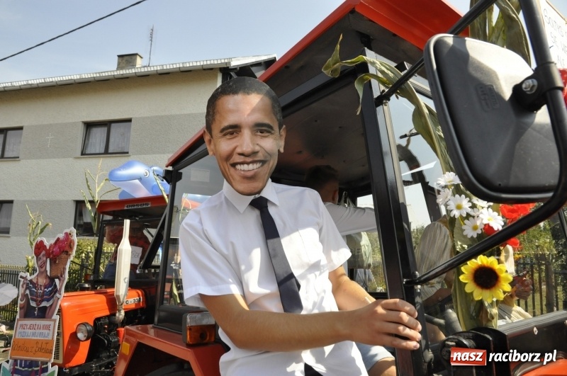 Zdjęcie w galerii na portalu naszraciborz.pl: Barack i Angela na dożynkach w Bolesławiu  wiadomości z regionu