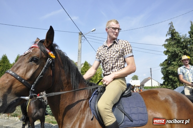 Zdjęcie w galerii na portalu naszraciborz.pl: Barack i Angela na dożynkach w Bolesławiu  wiadomości z regionu