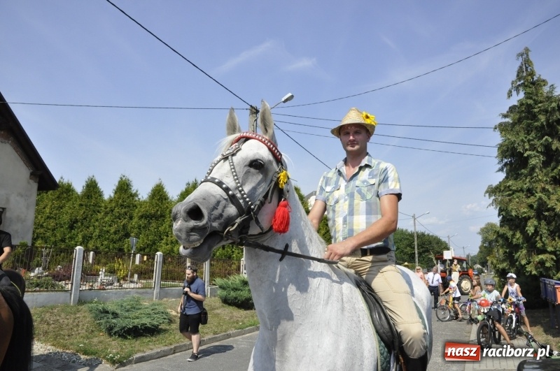 Zdjęcie w galerii na portalu naszraciborz.pl: Barack i Angela na dożynkach w Bolesławiu  wiadomości z regionu