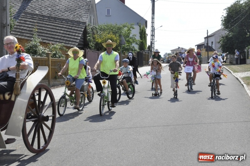 Zdjęcie w galerii na portalu naszraciborz.pl: Barack i Angela na dożynkach w Bolesławiu  wiadomości z regionu
