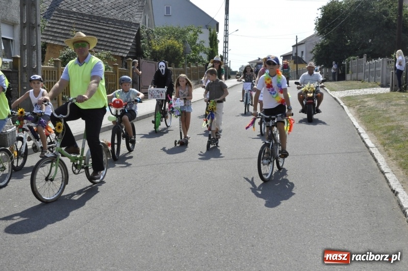 Zdjęcie w galerii na portalu naszraciborz.pl: Barack i Angela na dożynkach w Bolesławiu  wiadomości z regionu