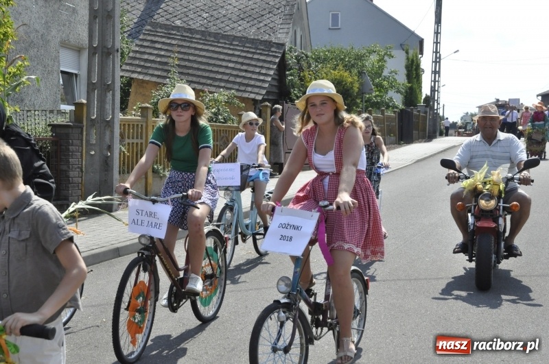 Zdjęcie w galerii na portalu naszraciborz.pl: Barack i Angela na dożynkach w Bolesławiu  wiadomości z regionu