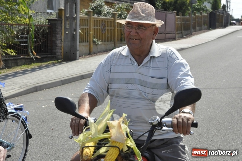 Zdjęcie w galerii na portalu naszraciborz.pl: Barack i Angela na dożynkach w Bolesławiu  wiadomości z regionu