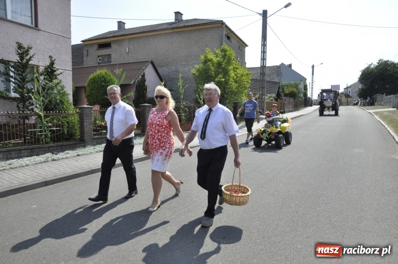 Zdjęcie w galerii na portalu naszraciborz.pl: Barack i Angela na dożynkach w Bolesławiu  wiadomości z regionu