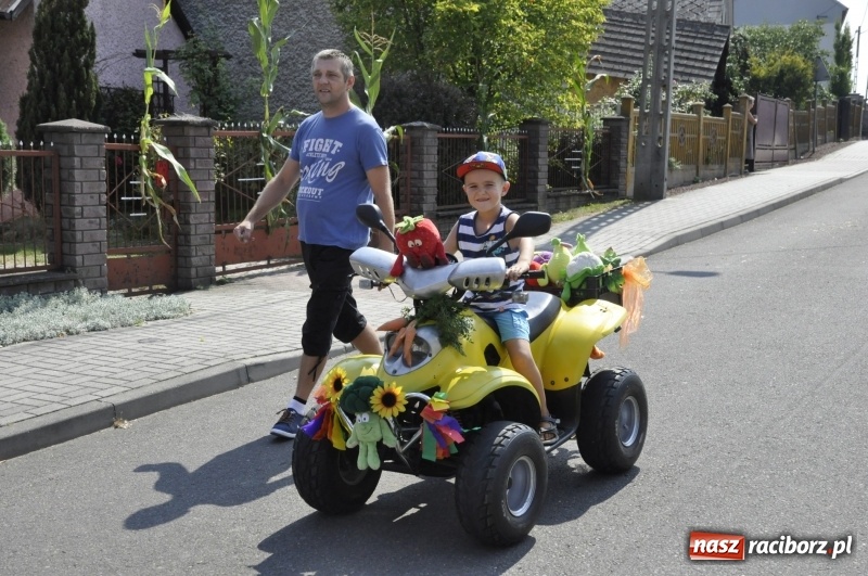 Zdjęcie w galerii na portalu naszraciborz.pl: Barack i Angela na dożynkach w Bolesławiu  wiadomości z regionu