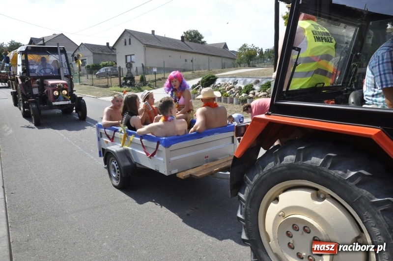 Zdjęcie w galerii na portalu naszraciborz.pl: Barack i Angela na dożynkach w Bolesławiu  wiadomości z regionu
