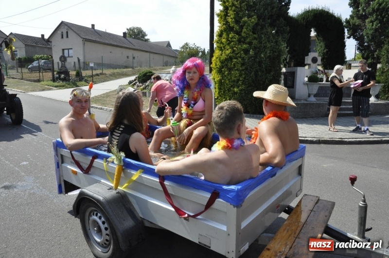 Zdjęcie w galerii na portalu naszraciborz.pl: Barack i Angela na dożynkach w Bolesławiu  wiadomości z regionu