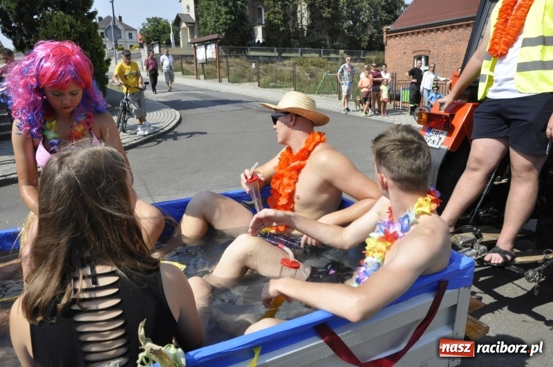 Zdjęcie w galerii na portalu naszraciborz.pl: Barack i Angela na dożynkach w Bolesławiu  wiadomości z regionu