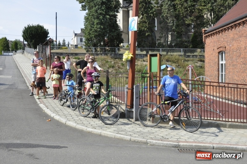 Zdjęcie w galerii na portalu naszraciborz.pl: Barack i Angela na dożynkach w Bolesławiu  wiadomości z regionu