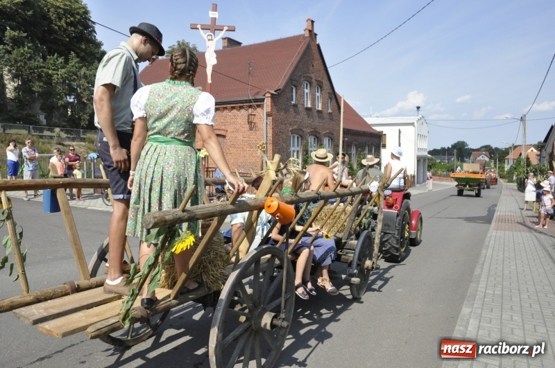 Zdjęcie w galerii na portalu naszraciborz.pl: Barack i Angela na dożynkach w Bolesławiu  wiadomości z regionu