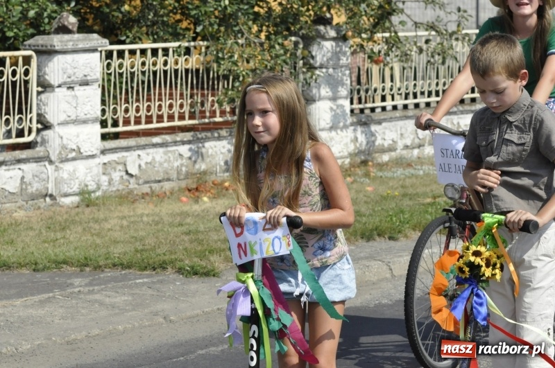 Zdjęcie w galerii na portalu naszraciborz.pl: Barack i Angela na dożynkach w Bolesławiu  wiadomości z regionu