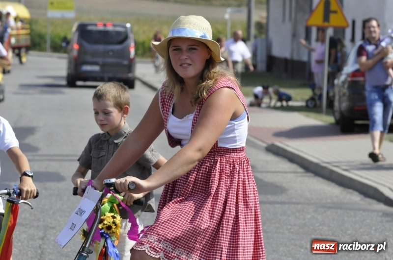Zdjęcie w galerii na portalu naszraciborz.pl: Barack i Angela na dożynkach w Bolesławiu  wiadomości z regionu