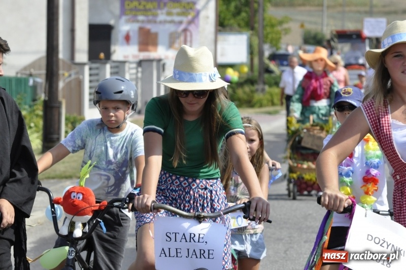 Zdjęcie w galerii na portalu naszraciborz.pl: Barack i Angela na dożynkach w Bolesławiu  wiadomości z regionu