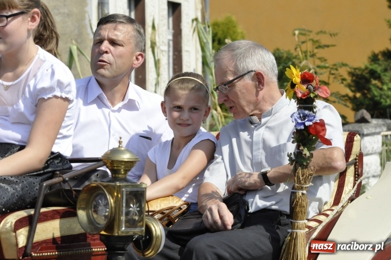 Zdjęcie w galerii na portalu naszraciborz.pl: Barack i Angela na dożynkach w Bolesławiu  wiadomości z regionu