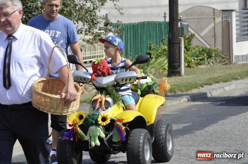 Zdjęcie w galerii na portalu naszraciborz.pl: Barack i Angela na dożynkach w Bolesławiu  wiadomości z regionu