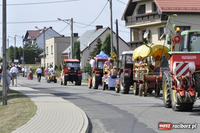 Zdjęcie w galerii na portalu naszraciborz.pl: Barack i Angela na dożynkach w Bolesławiu  wiadomości z regionu