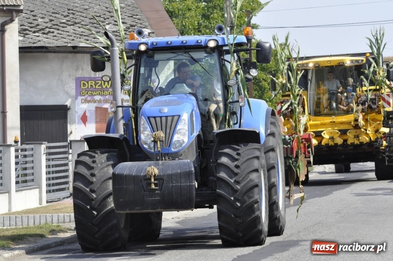 Zdjęcie w galerii na portalu naszraciborz.pl: Barack i Angela na dożynkach w Bolesławiu  wiadomości z regionu