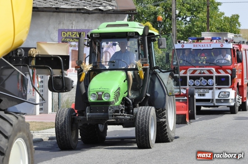 Zdjęcie w galerii na portalu naszraciborz.pl: Barack i Angela na dożynkach w Bolesławiu  wiadomości z regionu