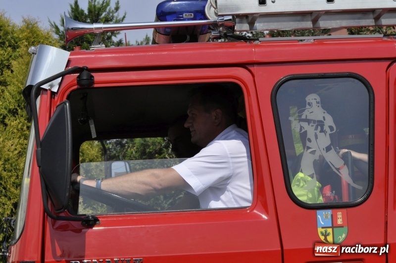 Zdjęcie w galerii na portalu naszraciborz.pl: Barack i Angela na dożynkach w Bolesławiu  wiadomości z regionu