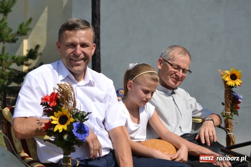 Zdjęcie w galerii na portalu naszraciborz.pl: Barack i Angela na dożynkach w Bolesławiu  wiadomości z regionu