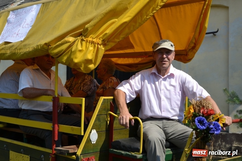 Zdjęcie w galerii na portalu naszraciborz.pl: Barack i Angela na dożynkach w Bolesławiu  wiadomości z regionu