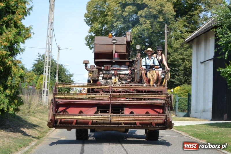 Zdjęcie w galerii na portalu naszraciborz.pl: Barack i Angela na dożynkach w Bolesławiu  wiadomości z regionu