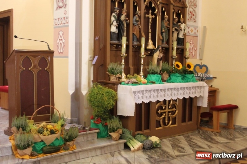 Zdjęcie w galerii na portalu naszraciborz.pl: W Cyprzanowie dziękowali za plony  wiadomości z regionu