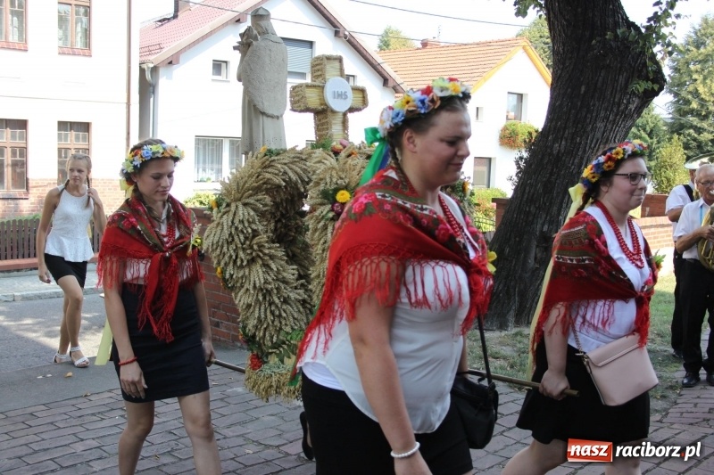 Zdjęcie w galerii na portalu naszraciborz.pl: W Cyprzanowie dziękowali za plony  wiadomości z regionu