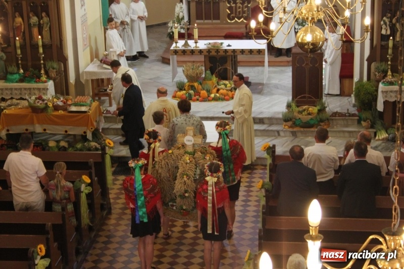 Zdjęcie w galerii na portalu naszraciborz.pl: W Cyprzanowie dziękowali za plony  wiadomości z regionu