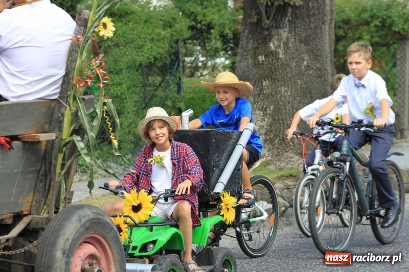 Zdjęcie w galerii na portalu naszraciborz.pl: W Cyprzanowie dziękowali za plony  wiadomości z regionu