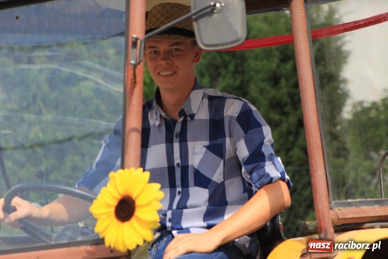 Zdjęcie w galerii na portalu naszraciborz.pl: W Cyprzanowie dziękowali za plony  wiadomości z regionu