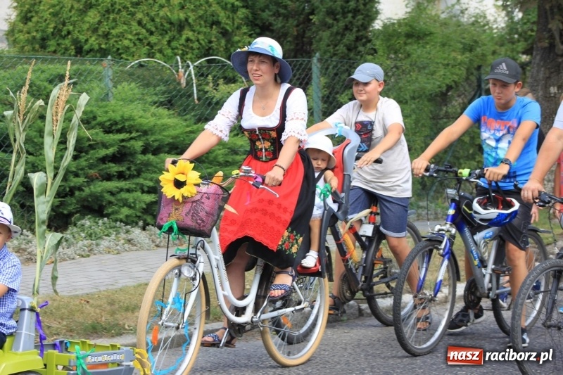 Zdjęcie w galerii na portalu naszraciborz.pl: W Cyprzanowie dziękowali za plony  wiadomości z regionu