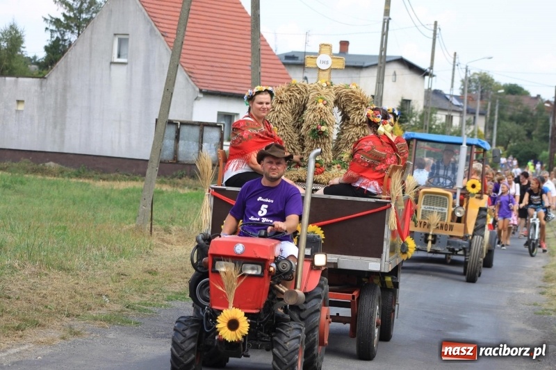 Zdjęcie w galerii na portalu naszraciborz.pl: W Cyprzanowie dziękowali za plony  wiadomości z regionu