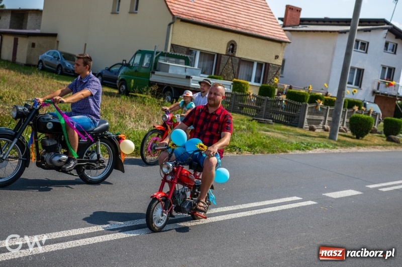 Zdjęcie w galerii na portalu naszraciborz.pl: Pierwsza pomoc na rowerach, czyli kolorowe dożynki w Makowie  wiadomości z regionu
