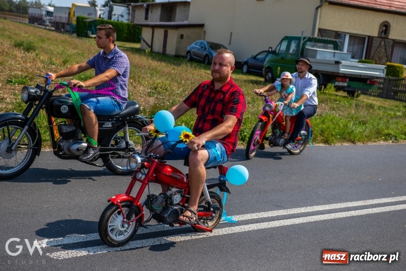 Zdjęcie w galerii na portalu naszraciborz.pl: Pierwsza pomoc na rowerach, czyli kolorowe dożynki w Makowie  wiadomości z regionu