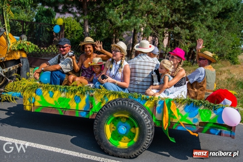 Zdjęcie w galerii na portalu naszraciborz.pl: Pierwsza pomoc na rowerach, czyli kolorowe dożynki w Makowie  wiadomości z regionu
